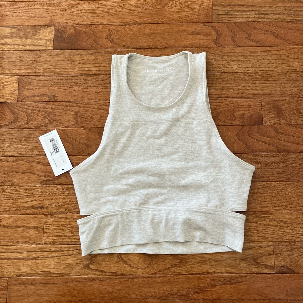 NWT Outdoor Voices Oatmeal Slashback Crop Top